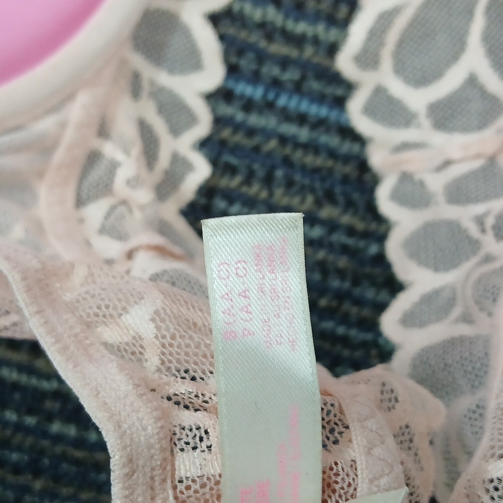 Pink Victoria’s Secret White Lace Halter Top Bra Bralette Small AA-C - Picture 7 of 7